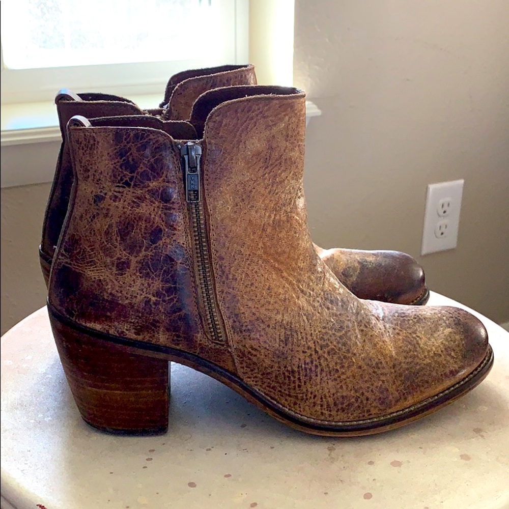 Diba brown leather boots